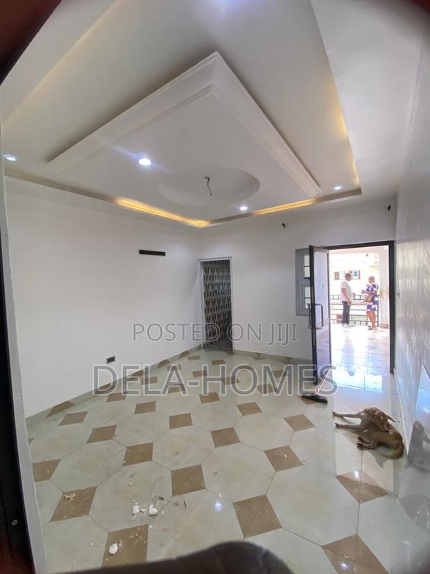 Chamber and Hall Self Contain · Photo 2