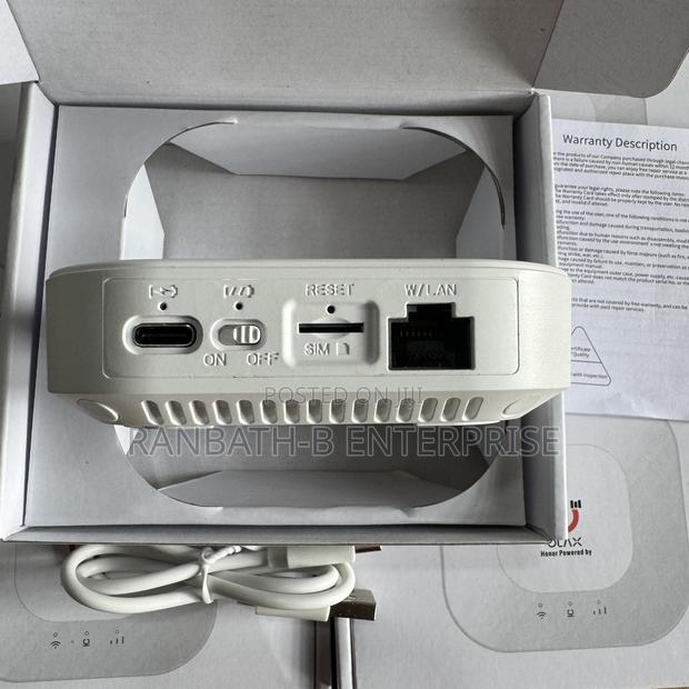 Olax MT30 LTE Advanced CPE Router · Photo 3