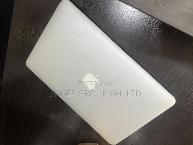 Laptop Apple MacBook Air 2013 4GB Intel Core I5 SSD 128GB · Photo 5