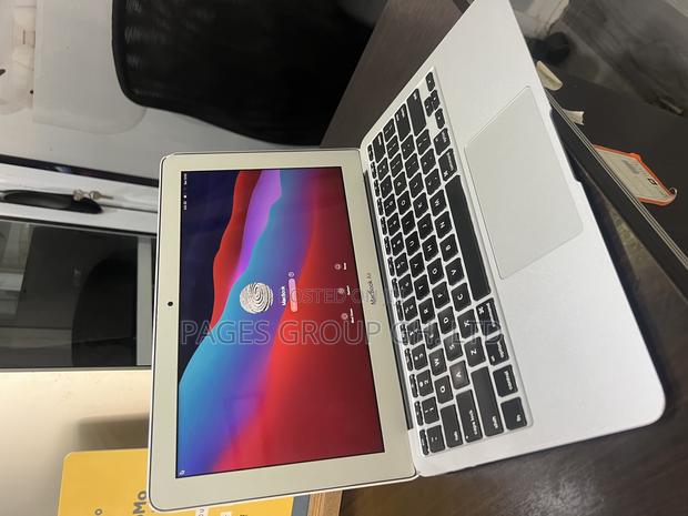 Laptop Apple MacBook Air 2013 4GB Intel Core I5 SSD 128GB · Photo 2