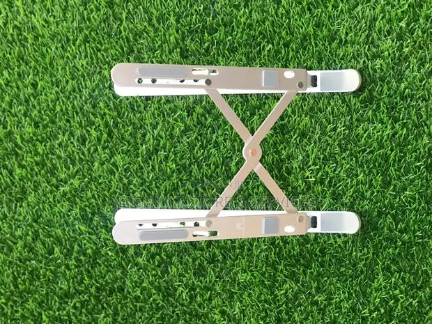 Laptop Stand (Metallic) · Photo 7