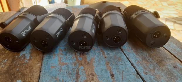 Podcast AMD Vocal Microphones for Rent · Photo 2