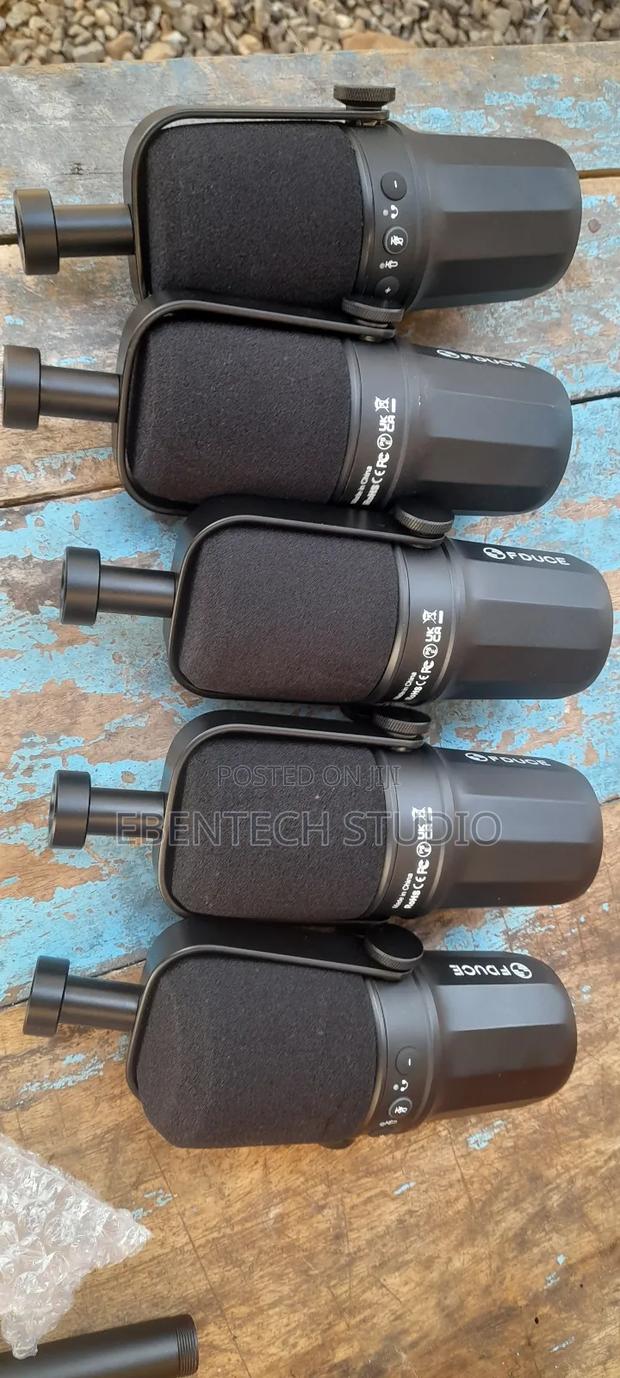 Podcast AMD Vocal Microphones for Rent · Photo 4