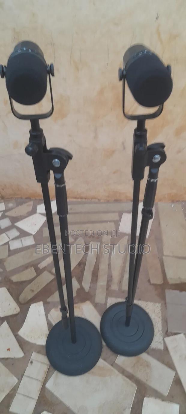 Podcast AMD Vocal Microphones for Rent · Photo 7