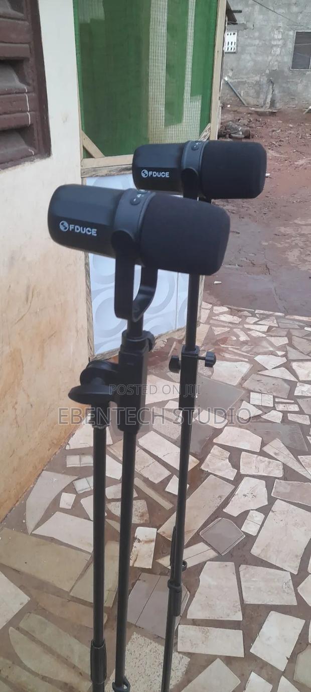 Podcast AMD Vocal Microphones for Rent · Photo 8