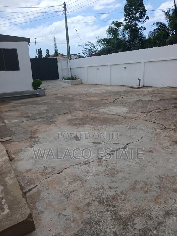 250 Square Metre Warehouse for Rent · Photo 2