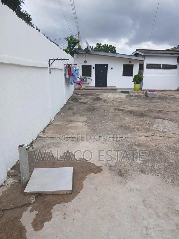 250 Square Metre Warehouse for Rent · Photo 3