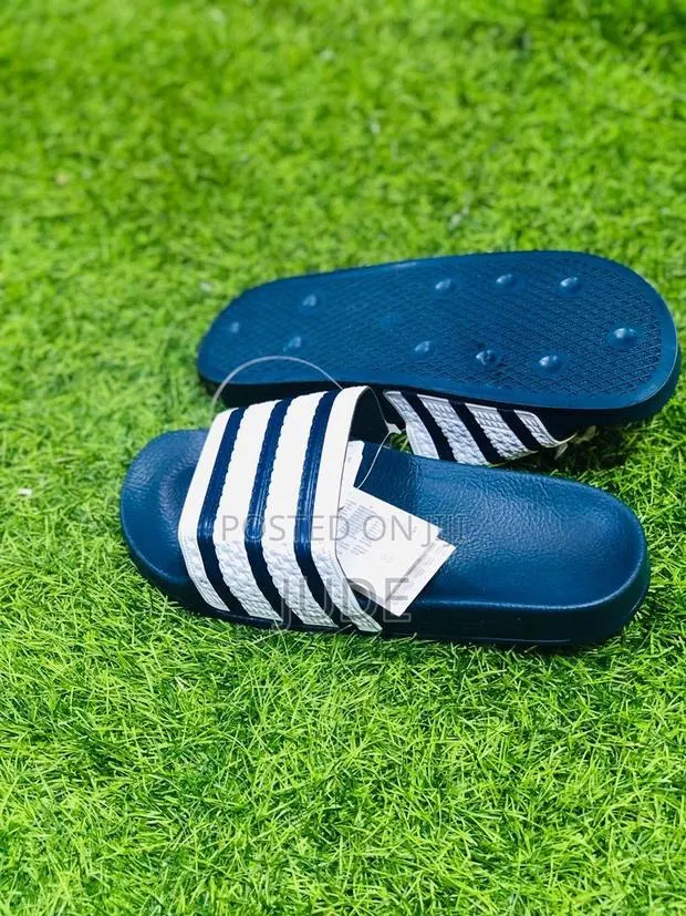 Adidas Adilette · Photo 1