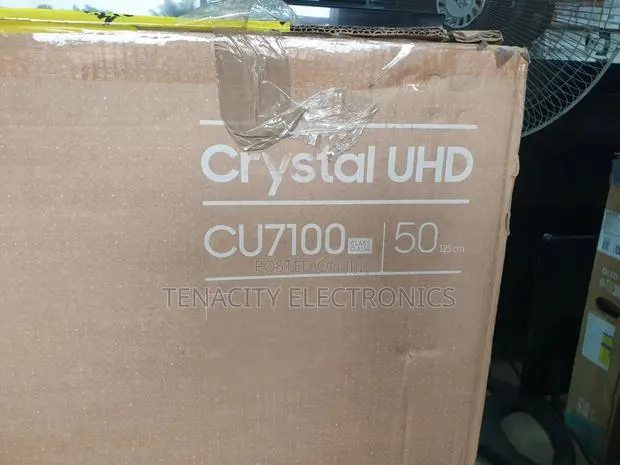 Samsung 50"crystal Uhd HDR Smart Satellite TV · Photo 1