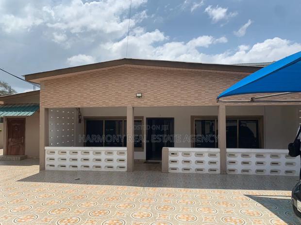 4bdrm House in Achimota for rent · Photo 2