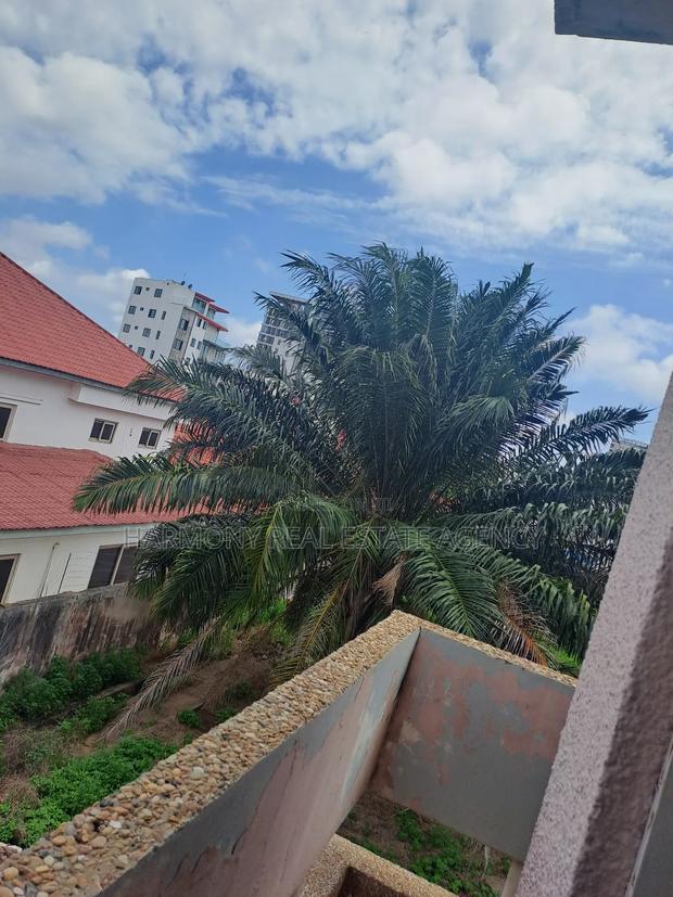 5bdrm House in Airport Residential Area for rent · Photo 8