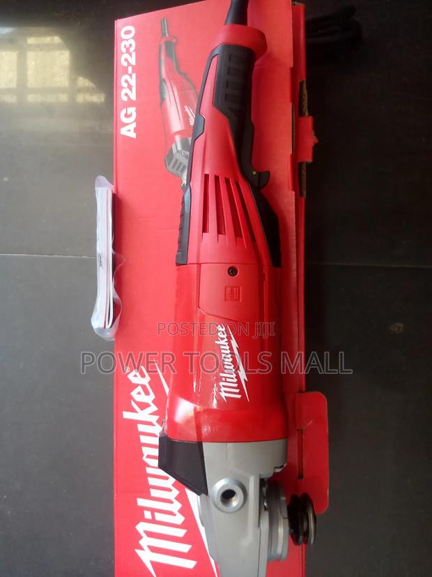 Milwaukee Angle Grinder 2,200w · Photo 1