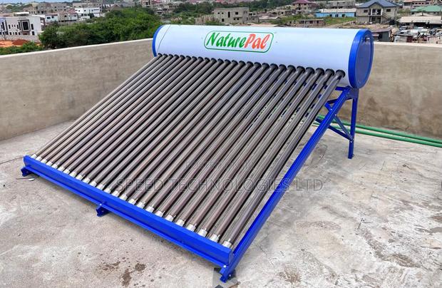 Solar Water Heater - 300 Liters · Photo 2