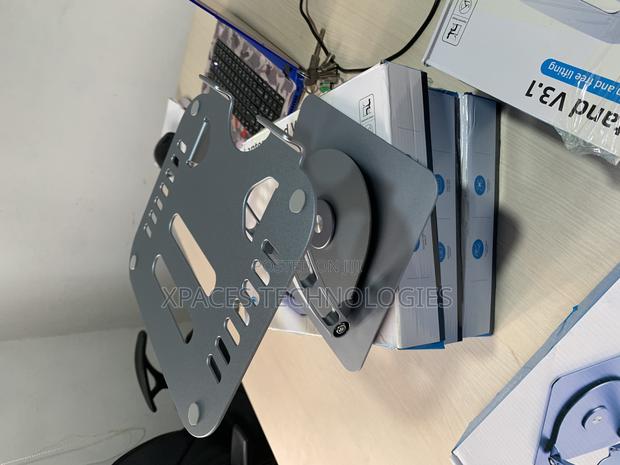 Adjustable Laptop Stand With 360 Rotating Base Metal · Photo 7