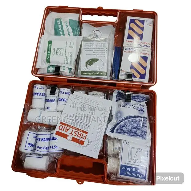 European Standard First Aid Kit 50p · Photo 1
