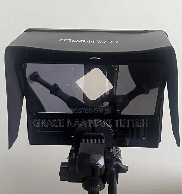 Teleprompter · Photo 1