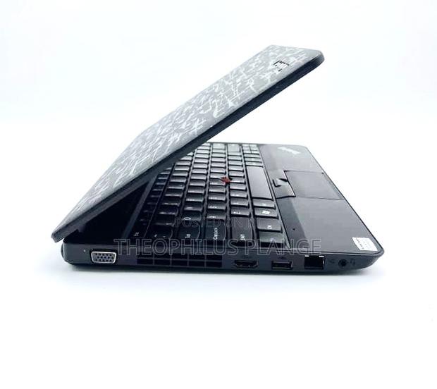 New Laptop Lenovo ThinkPad A21e 8GB AMD SSD 128GB · Photo 3