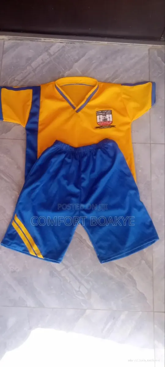 School Uniform For Pe · Photo 1