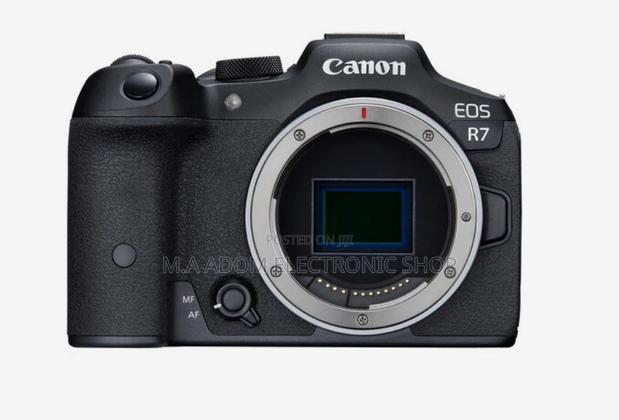 Canon EOS R7 Mirrorless Camera (Body Only) · Photo 1