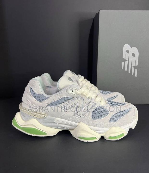 New Balance 9060 Series Bricks Wood · Photo 2