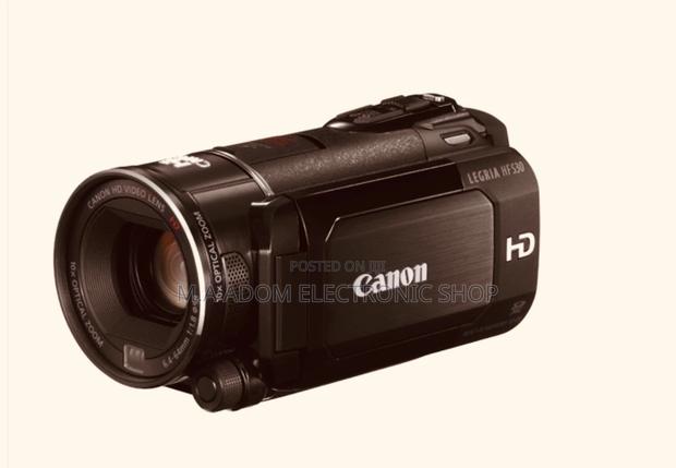 Canon Legria HF530 -32x Optical Zoom · Photo 1