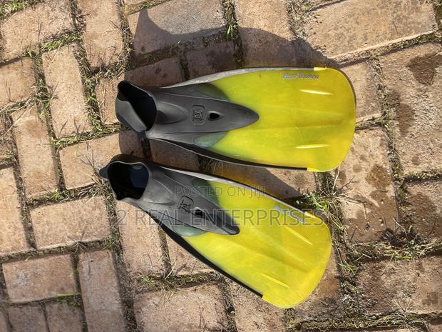 Swimming Fins Kids Size 21-23 · Photo 1