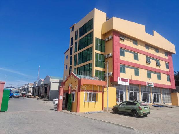 Warehouse for Rent (Tema) · Photo 2