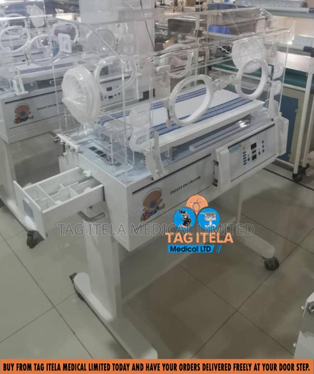 Baby Incubator (Standard) · Photo 2