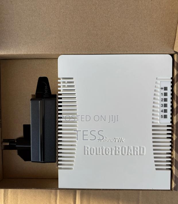 Mikrotik Rb951ui-2hnd Routerboard · Photo 2