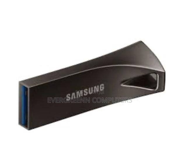 32gb Samsung USB Flash Drive · Photo 4