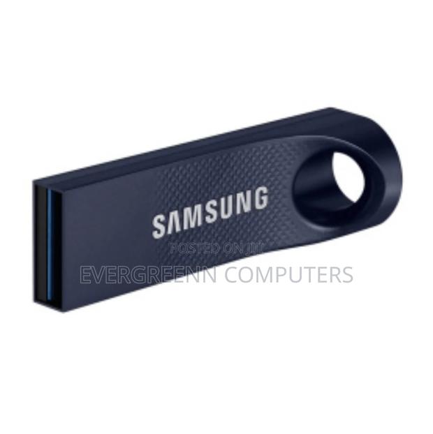 32gb Samsung USB Flash Drive · Photo 2