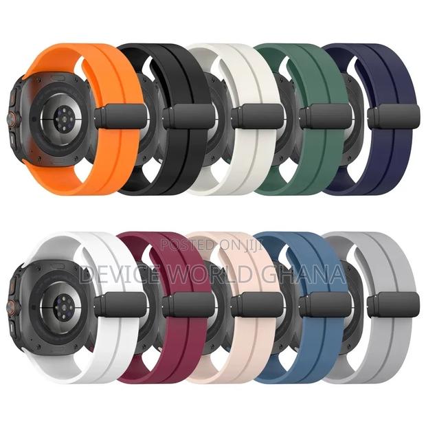 Pz Silicone Magnetic Buckle Strap for Samsung Watch 7 Ultra · Photo 6