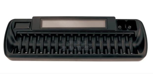 AA, AAA, 9V Battery Charger16 Slot Aa, Aaa and 9v Charger · Photo 3