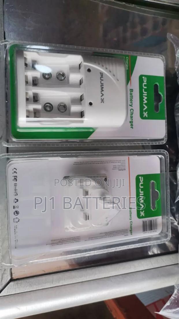 9v , AA , AAA Pujimax Battery Charger · Photo 1