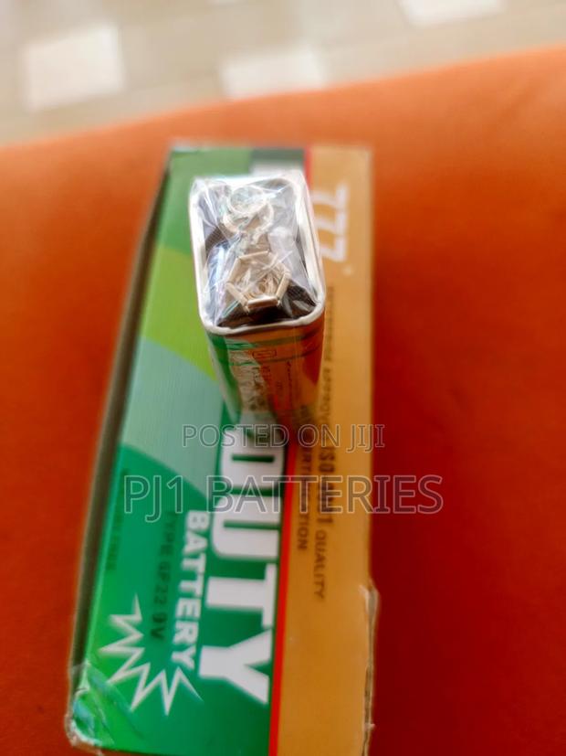 9v Heavy Duty Batteries · Photo 1