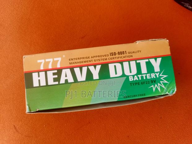 9v Heavy Duty Batteries · Photo 3