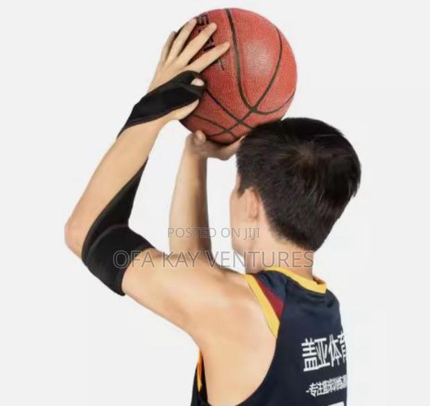 Basketball Size 7 · Photo 3