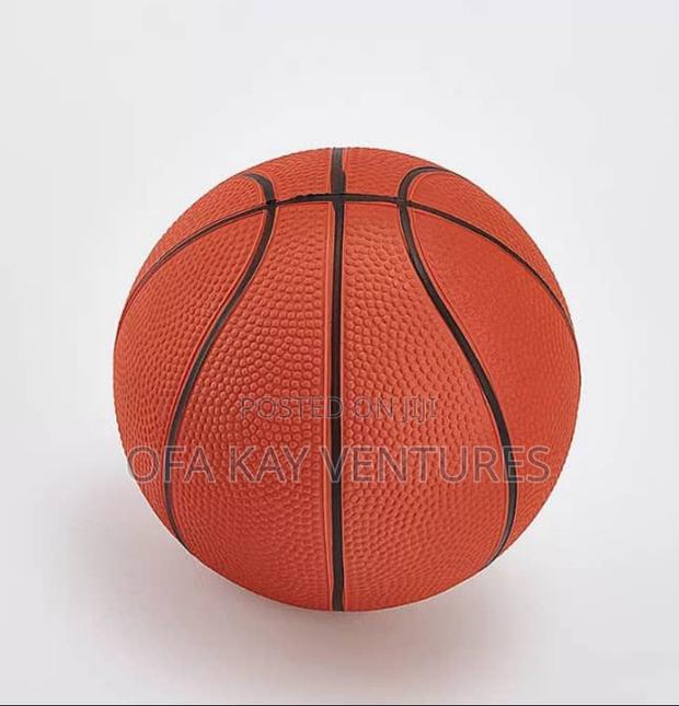 Basketball Size 7 · Photo 4
