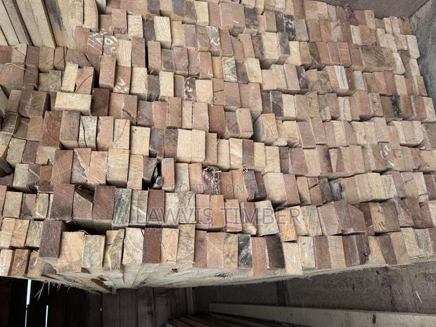 50mm X 100mm / Wawa Board / Decking Wood · Photo 2