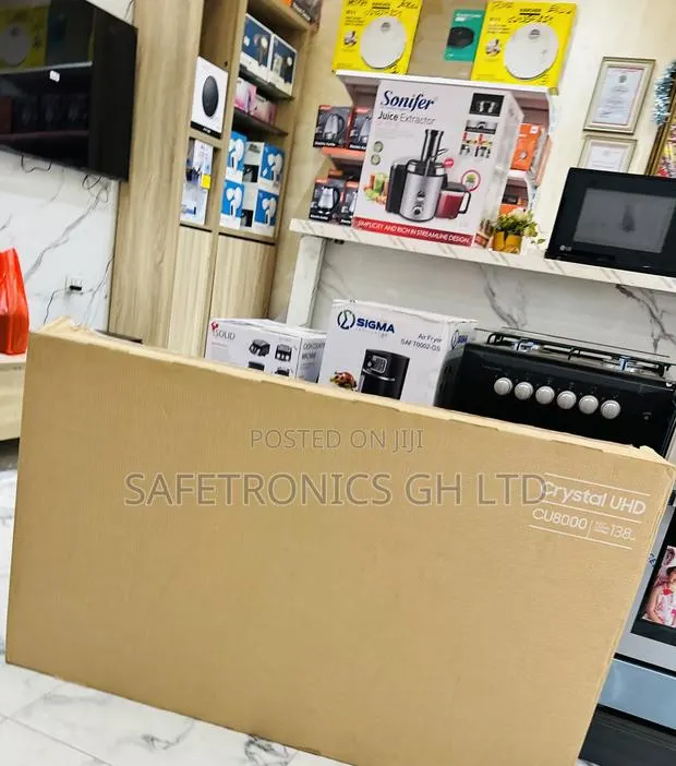 Classic Design Led Uhd U8072 Samsung Smart 55 Inch Tv · Photo 1