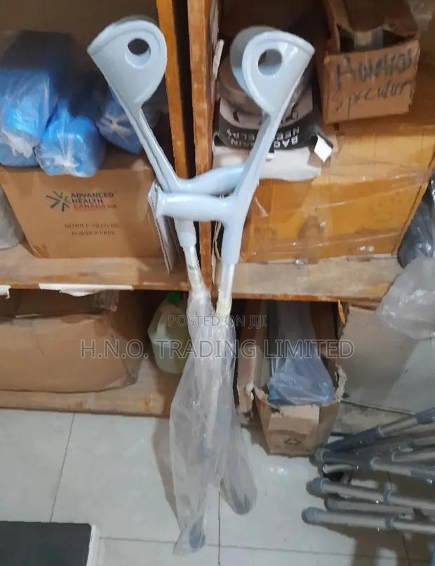 Elbow Crutches · Photo 1