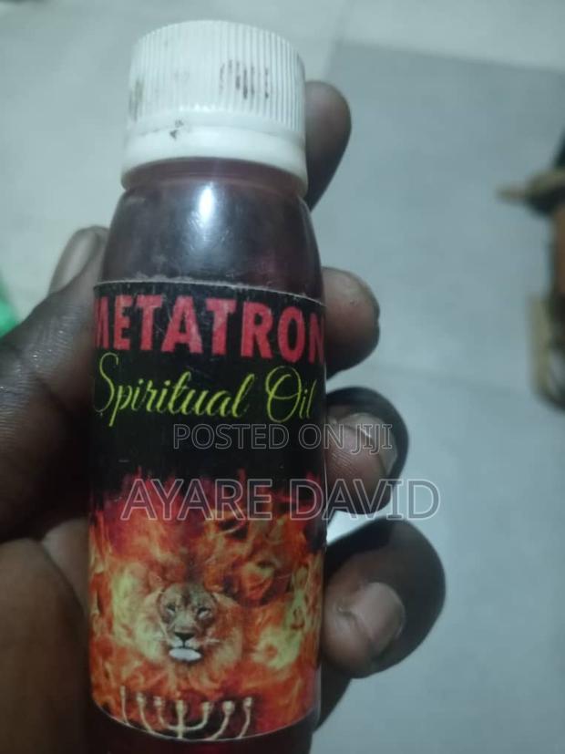 Metatron Spiritual Oil · Photo 2