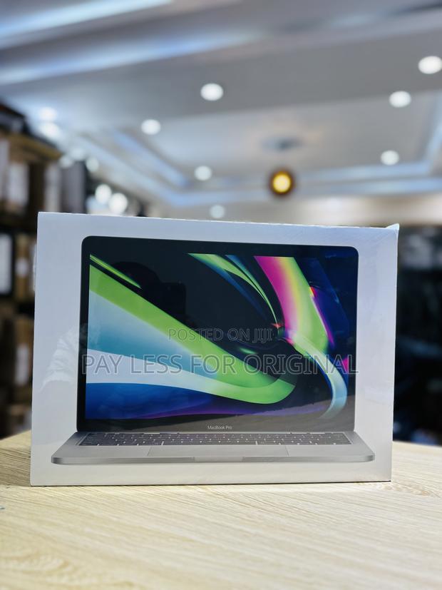 New Laptop Apple MacBook Pro 2022 M2 8GB Apple M2 SSD 256GB · Photo 2