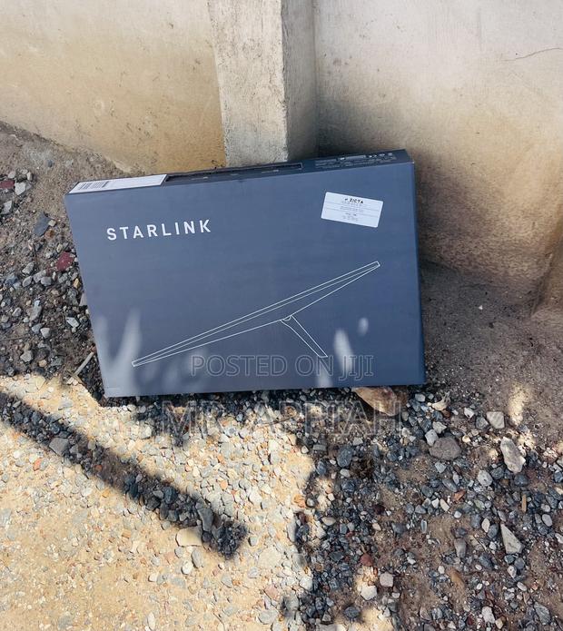 Brand New Starlink Gen 3 Standard Kit Router High Speed. · Photo 1