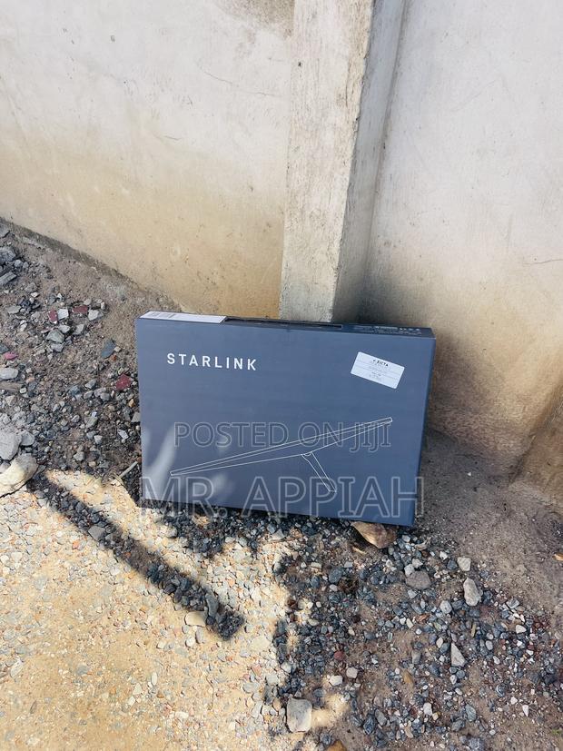 Energy Sufficient Starlink Generation 3 Standard Kit Router · Photo 1
