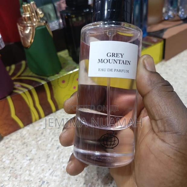 Grey Mountain Perfume · Photo 1