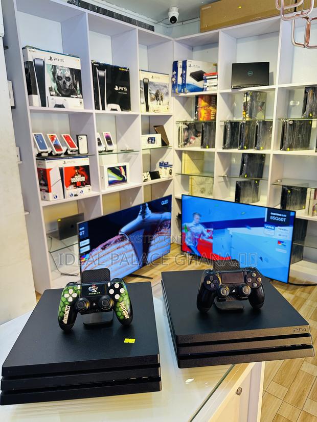 Ps4 Pro 10 Games ( Fc 26 ) · Photo 1