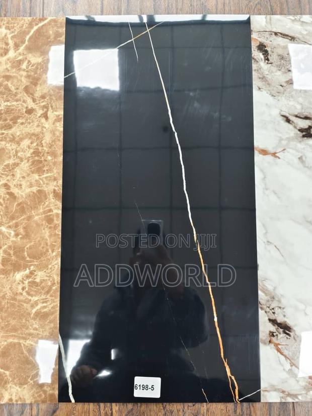 Self Adhersive Marble Wall Sticker · Photo 5