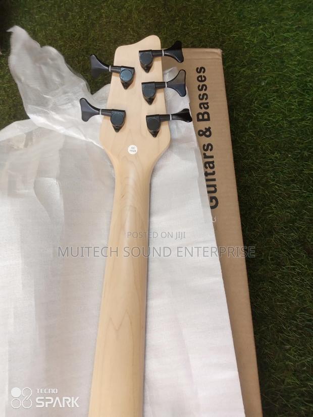 Acl Active Base Guitar · Photo 5