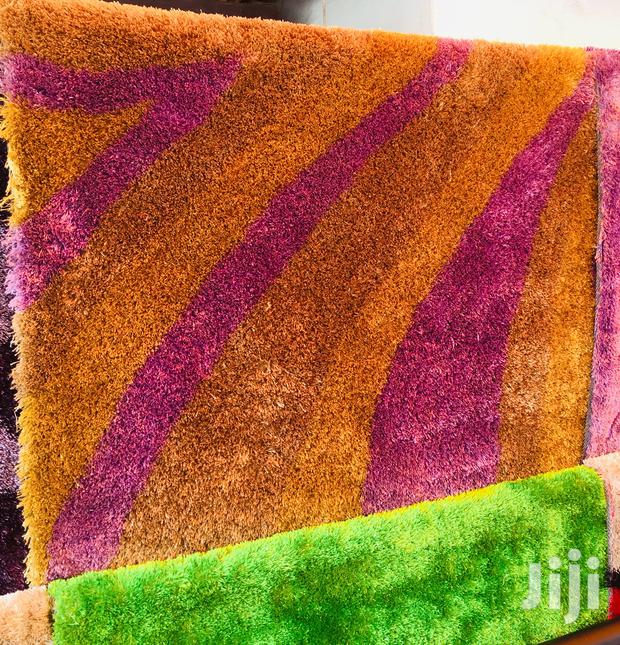 Center Carpet / Mat · Photo 1